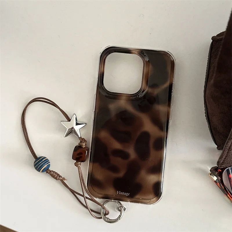 Fashion Amber Pattern Phone Case For iPhone 17 Pro 15 14 16 Pro Max Cover with Hand Rope Chain Shockproof Cute Cases 16Pro Funda