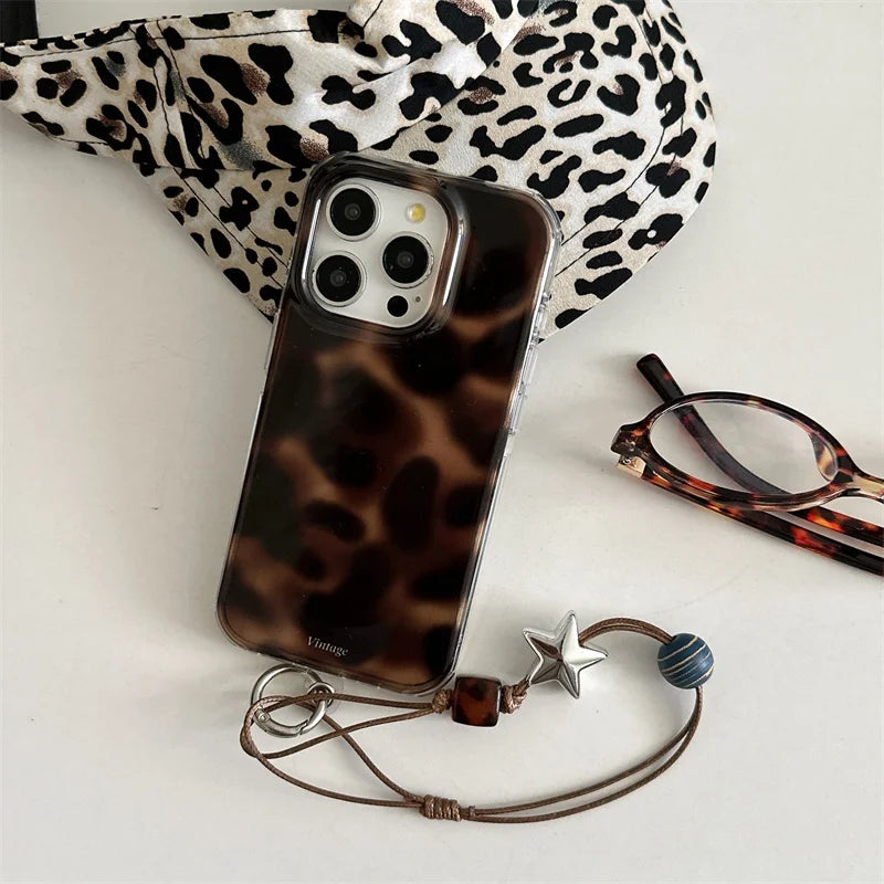 Fashion Amber Pattern Phone Case For iPhone 17 Pro 15 14 16 Pro Max Cover with Hand Rope Chain Shockproof Cute Cases 16Pro Funda